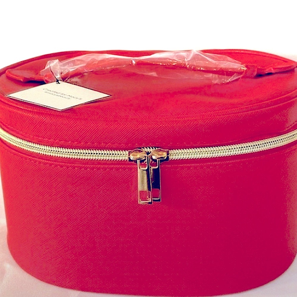 NEW MACY’S Red Large zip Train Case Tote 9.5 x 7.5 NWT +FREE items for you